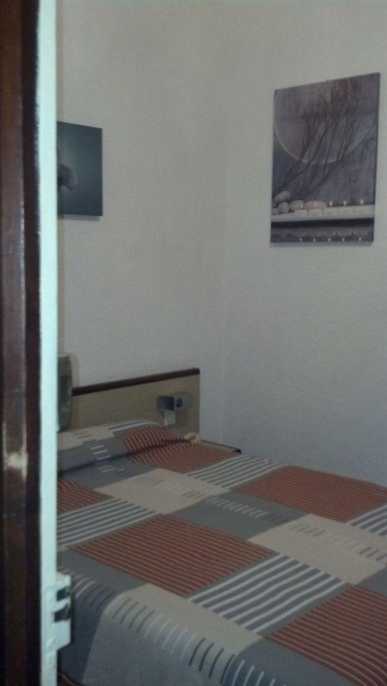 Des Arts Hotel 2*